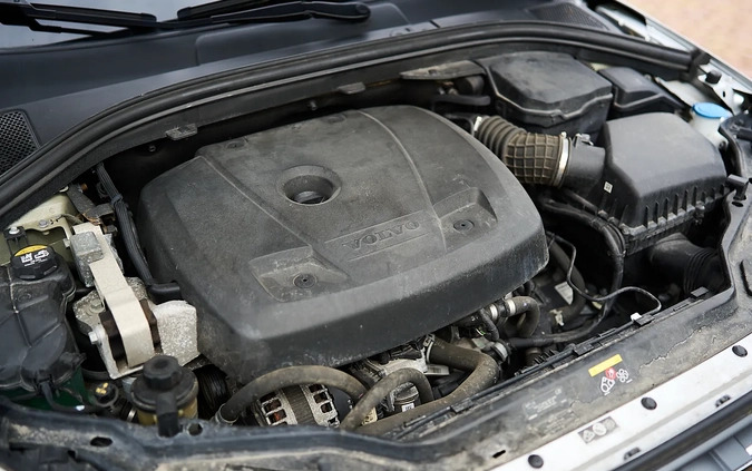 Volvo XC 60 cena 89900 przebieg: 93900, rok produkcji 2017 z Krzeszowice małe 121
